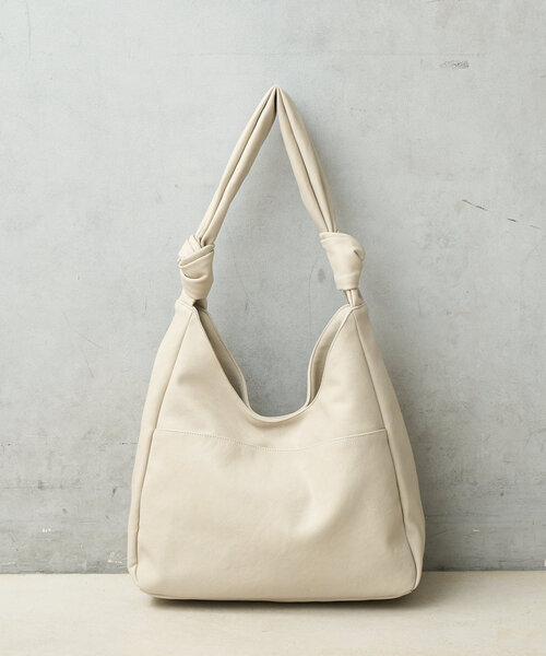 BIRTHDAY BAR（バースデイバー）の「フェイクレザーワンショルダーバッグ　トライアングル（トートバッグ・レディース・ブラック/ライトベージュ/キャメル・0）」の5枚目の写真