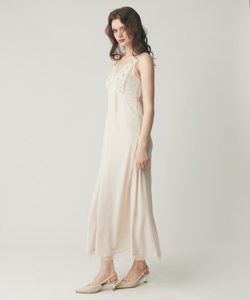 ME COUTURE（ミークチュール）の「フルール刺繍レースmixドレス（ワンピース・レディース・ピンク/アイボリー・00/FREE）」の5枚目の写真