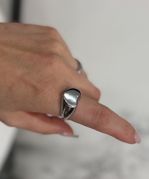 Rechic（リシック）の「ニュアンスハートリング（リング・レディース・シルバー・FREE）」の6枚目の写真