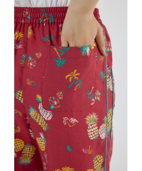 RODEO CROWNS WIDE BOWL（ロデオクラウンズワイドボウル）の「アロハサイドラインパンツ（その他パンツ・レディース・ホワイト系その他/レッド系その他/ブラック系その他・FREE）」の5枚目の写真