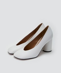 PELLICO（ペリーコ）の「VOLA パンプス 8.0cm WHITE（パンプス）」