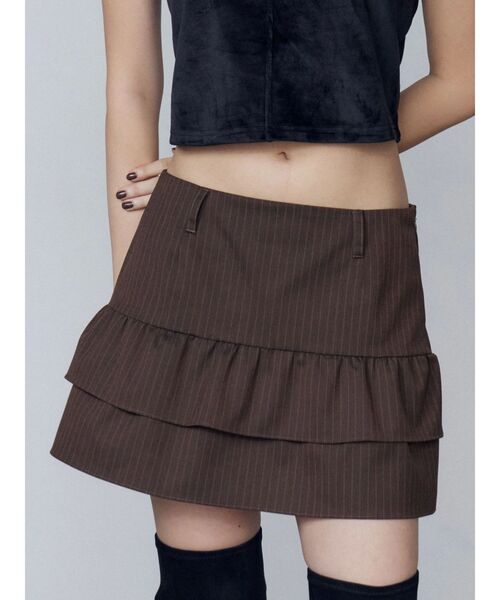EMODA(エモダ)の「ティアードフリルミニスカート(スカート・レディース・グレー/ブラウン・MEDIUM/SMALL)」の1枚目の写真