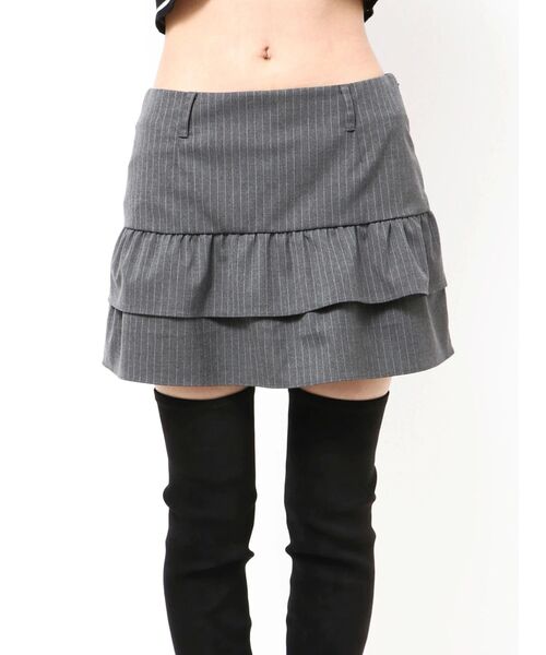 EMODA(エモダ)の「ティアードフリルミニスカート(スカート・レディース・グレー/ブラウン・MEDIUM/SMALL)」の8枚目の写真