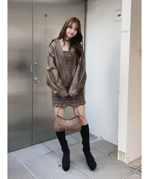 EATME（イートミー）の「ヴィンテージライクフェイクレザーブルゾン（ブルゾン・レディース・ブラウン/グレー/アイボリー・FREE）」の21枚目の写真