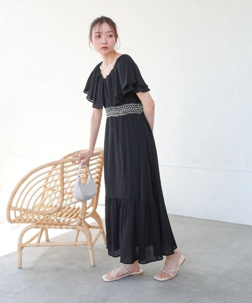 Bab(バブ)の「【S・Mサイズ展開】レーヨンクレープスモッキングワンピース(ワンピース・レディース・ブラック/アイボリー・MEDIUM/SMALL)」の10枚目の写真