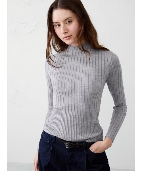 BANANA REPUBLIC FACTORY STORE（バナナリパブリック ファクトリーストア）の「BANANA REPUBLIC FACTORY STORE　　メリノウール リブタートルネックセーター（ニット/セーター・レディース・ブラウン/グレー/ブラック/ブルー/ワイン・XS/M/L/S）」の2枚目の写真