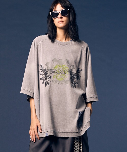 MAISON SPECIAL(メゾンスペシャル)の「《UNISEX》【Hypnose Association for MAISON SPECIAL】「Butterfly」Prime-Over Crew Neck T-Shirt/プライムオーバークルーネックTシャツ【MAISON SPECIAL/メゾンスペシャル】(Tシャツ/カットソー・メンズ・ライトグレー/ブラック・1/2)」の8枚目の写真
