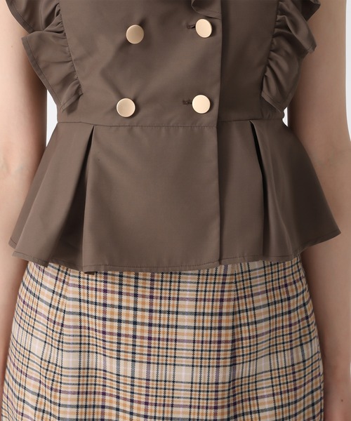 31 Sons de mode(トランテアン ソン ドゥ モード)の「2025秋冬新作 フリルペプラムブラウス(シャツ/ブラウス・レディース・ブラウン/イエロー/ホワイト・フリ-)」の20枚目の写真