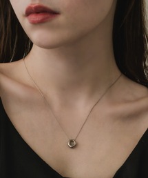 NEUNA（ヌナ）の「NC/NUANCE LOOP（ネックレス）」