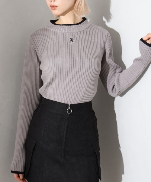SpRay(スプレイ)の「バイカラーリブ刺繍プチハイネックニット(ニット/セーター・レディース・ブラック/オフホワイト/グレー/ホワイト×ブラック・FREE)」の15枚目の写真
