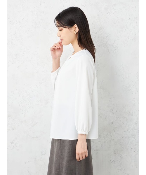 HARUYAMA(ハルヤマ)の「バー付きフロントタックブラウス UV加工 通年 【SOFFICE BEAUTYVEIL】(シャツ/ブラウス・レディース・ネイビー/オフホワイト/ベージュ・LL/L/S/M)」の4枚目の写真