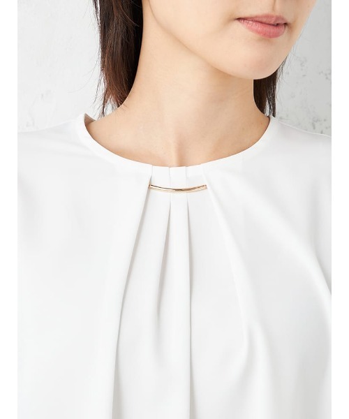 HARUYAMA(ハルヤマ)の「バー付きフロントタックブラウス UV加工 通年 【SOFFICE BEAUTYVEIL】(シャツ/ブラウス・レディース・ネイビー/オフホワイト/ベージュ・LL/L/S/M)」の9枚目の写真