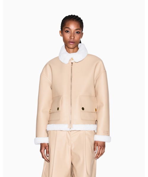 ARMANI EXCHANGE（アルマーニエクスチェンジ）の「【A|X アルマーニ エクスチェンジ】CL エコムートンジャケット（ムートンコート・レディース・ベージュ・SMALL/X-SMALL/LARGE/MEDIUM）」の6枚目の写真