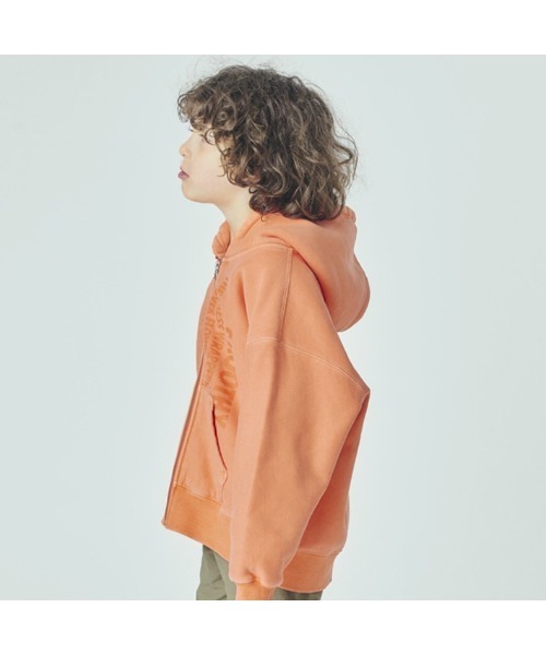 Smoothy(スムージー)の「Smoothy Pigment Zip parka / スムージー ピグメントジップパーカー(パーカー・キッズ・ブラック/オレンジ・MEDIUM/LARGE/X-LARGE)」の4枚目の写真