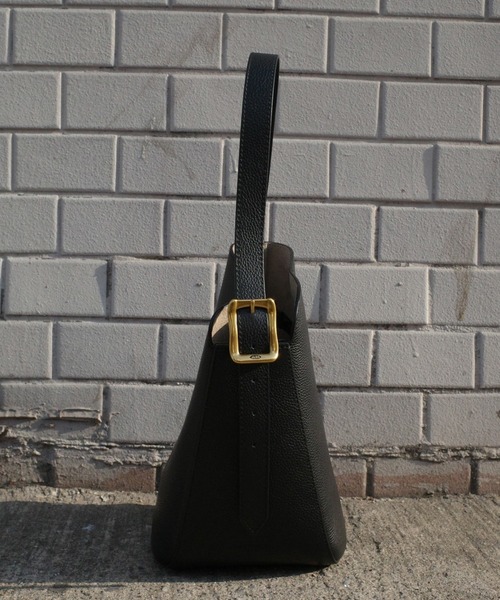 CLANE（クラネ）の「J&M DAVIDSON for CLANE QUIVER BUCKET MINI（ハンドバッグ・レディース・ブラック・F）」の13枚目の写真