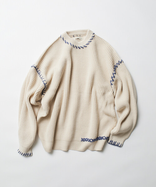 FREAK'S STORE（フリークスストア）の「限定展開 リラックスフィット ハンドステッチデザイン 畦編み クルーネック ニット（ニット/セーター・メンズ・チャコールグレー/ブラック/ブラウン/オフホワイト・MEDIUM/LARGE）」の5枚目の写真