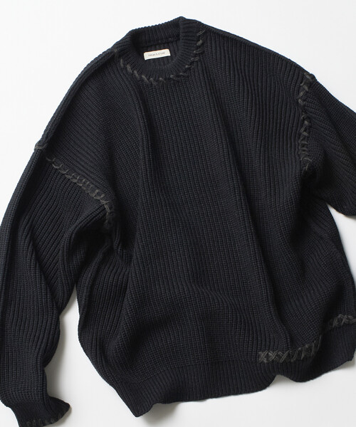 FREAK'S STORE（フリークスストア）の「限定展開 リラックスフィット ハンドステッチデザイン 畦編み クルーネック ニット（ニット/セーター・メンズ・チャコールグレー/ブラック/ブラウン/オフホワイト・MEDIUM/LARGE）」の19枚目の写真