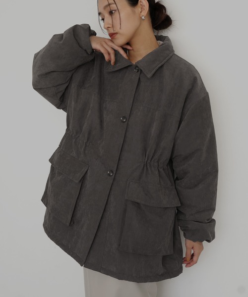 em. ペプラムジャケット　ブラック黒 itto ジャケット ノーカラージャケット ペプラムフレア