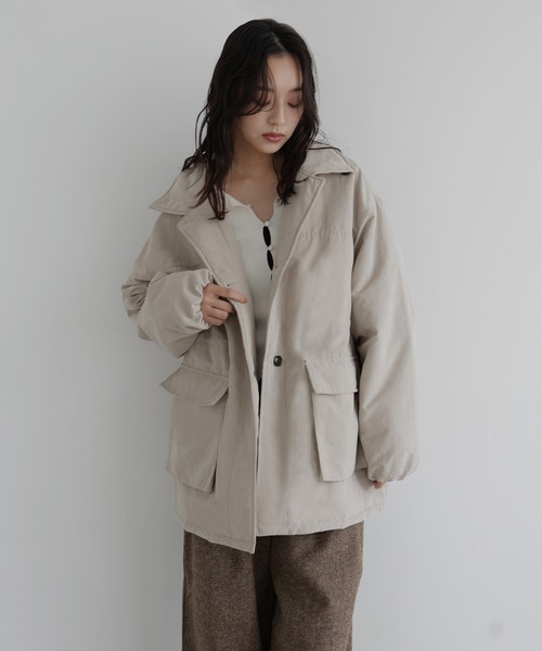 hellam(へラム)の「ピーチスキン中綿ペプラムジャケット(その他アウター・レディース・ブラック/アイボリー/ブラウン/チャコール・FREE)」の6枚目の写真