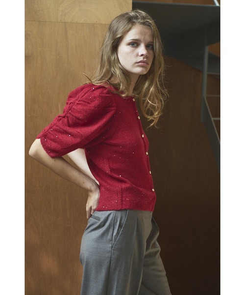 Estella.K(エステラケー)の「Mira Knit Cardigan スパンコールボリュームスリーブニットカーディガン(カーディガン/ボレロ・レディース・ブラック/レッド/イエロー・FREE)」の21枚目の写真