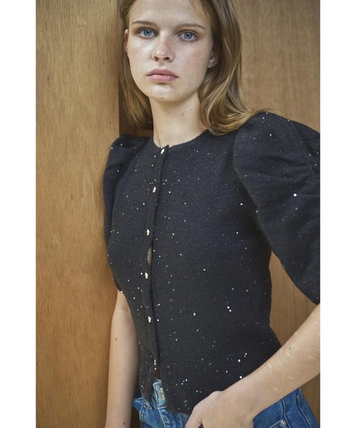 Estella.K(エステラケー)の「Mira Knit Cardigan スパンコールボリュームスリーブニットカーディガン(カーディガン/ボレロ・レディース・ブラック/レッド/イエロー・FREE)」の10枚目の写真