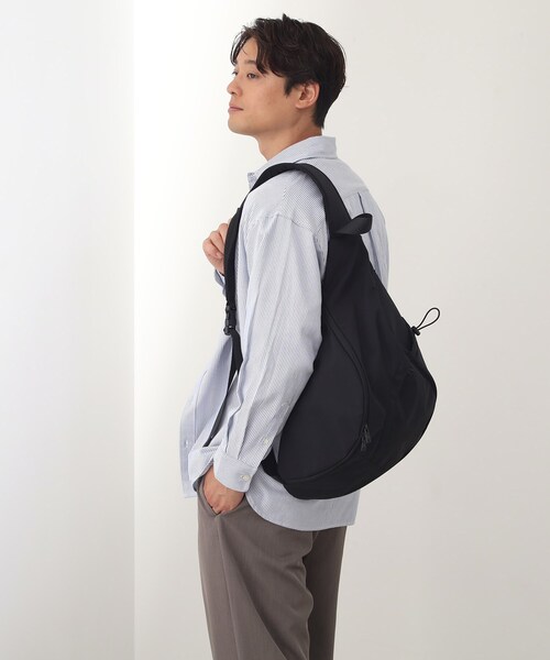 THE SHOP TK （ザ ショップ ティーケー ）の「トライアングルショルダーバッグ（ショルダーバッグ・メンズ・ブラック系1/ブラック・00）」の3枚目の写真