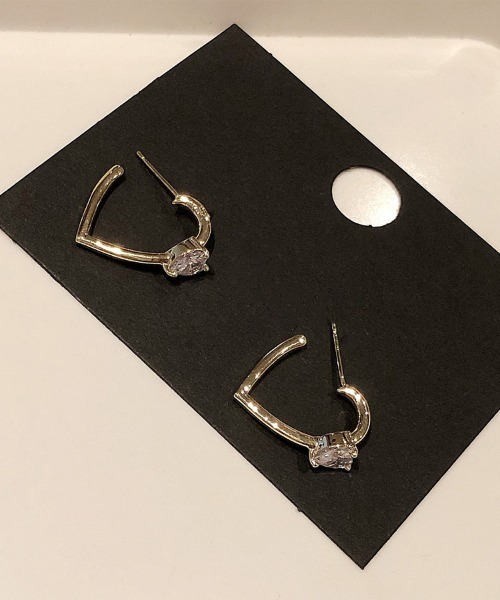shoppinggo（ショッピングゴー）の「ピアス オープンハート ハート型ピアス ゴールド 可愛い 上品 カジュアル プレゼント ギフト ハートライン ワンポイント（ピアス（両耳用）・レディース・ゴールド・FREE）」の4枚目の写真