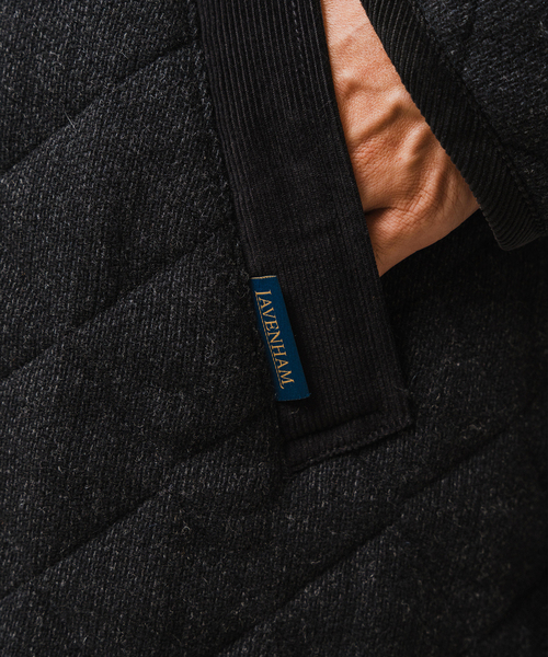 LAVENHAM(ラベンハム)の「LAVENHAM (ラベンハム) 別注 Belted Chantry (ウールメルトン)(その他アウター・メンズ・チャコールグレー・MEDIUM/SMALL)」の17枚目の写真