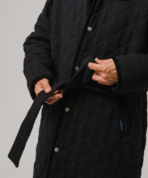 LAVENHAM(ラベンハム)の「LAVENHAM (ラベンハム) 別注 Belted Chantry (ウールメルトン)(その他アウター・メンズ・チャコールグレー・MEDIUM/SMALL)」の18枚目の写真