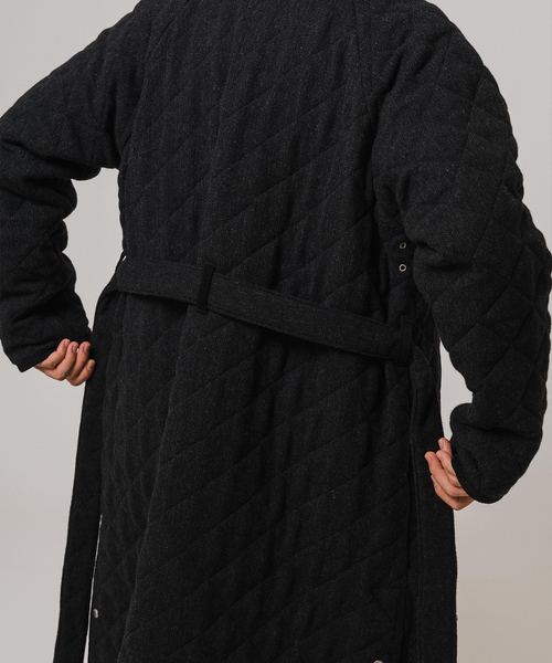 LAVENHAM(ラベンハム)の「LAVENHAM (ラベンハム) 別注 Belted Chantry (ウールメルトン)(その他アウター・メンズ・チャコールグレー・MEDIUM/SMALL)」の19枚目の写真