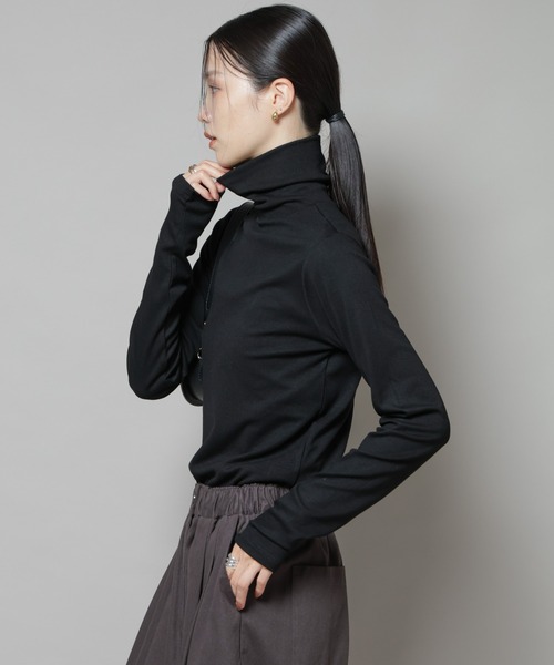 NANO universe（ナノユニバース）の「吸湿発熱タートルネックカットトップス（Tシャツ/カットソー・レディース・ホワイト/ブラック/グレー・FREE）」の22枚目の写真