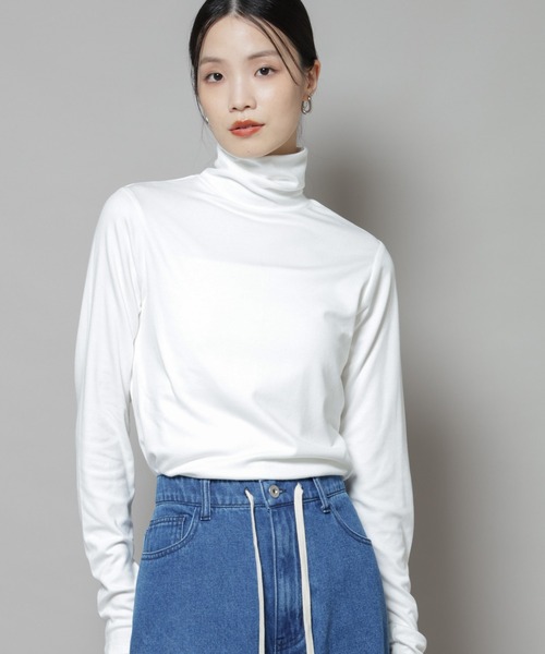 NANO universe（ナノユニバース）の「吸湿発熱タートルネックカットトップス（Tシャツ/カットソー・レディース・ホワイト/ブラック/グレー・FREE）」の5枚目の写真