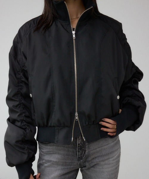 美品　2023AW スローブイエナ ショートワイドボマーブルゾン　MA1 黒 ショート丈 リバーシブル ファー[品番：AZ000004158]｜andme