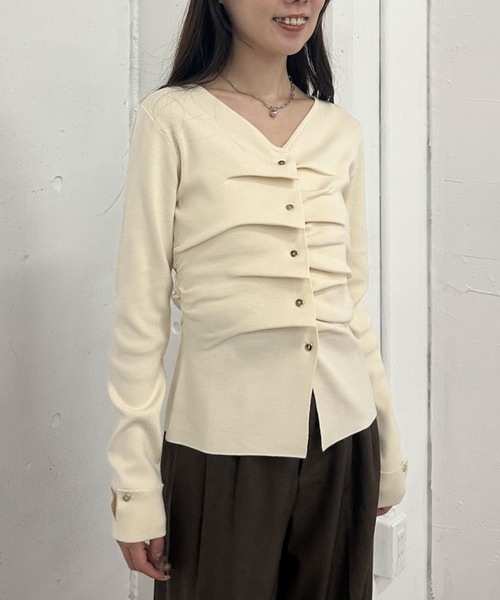 archives（アルシーヴ）の「タックボタンニットプルオーバー（ニット/セーター・レディース・ブラウン/グレー/アイボリー/ブラック/グリーン・MEDIUM）」の14枚目の写真