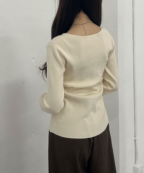 archives（アルシーヴ）の「タックボタンニットプルオーバー（ニット/セーター・レディース・ブラウン/グレー/アイボリー/ブラック/グリーン・MEDIUM）」の17枚目の写真