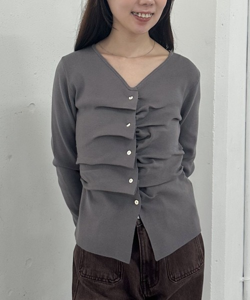 archives（アルシーヴ）の「タックボタンニットプルオーバー（ニット/セーター・レディース・ブラウン/グレー/アイボリー/ブラック/グリーン・MEDIUM）」の7枚目の写真