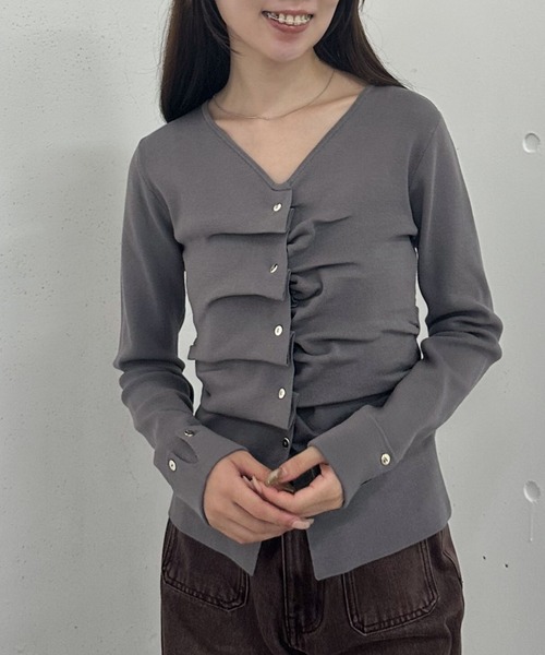 archives（アルシーヴ）の「タックボタンニットプルオーバー（ニット/セーター・レディース・ブラウン/グレー/アイボリー/ブラック/グリーン・MEDIUM）」の6枚目の写真