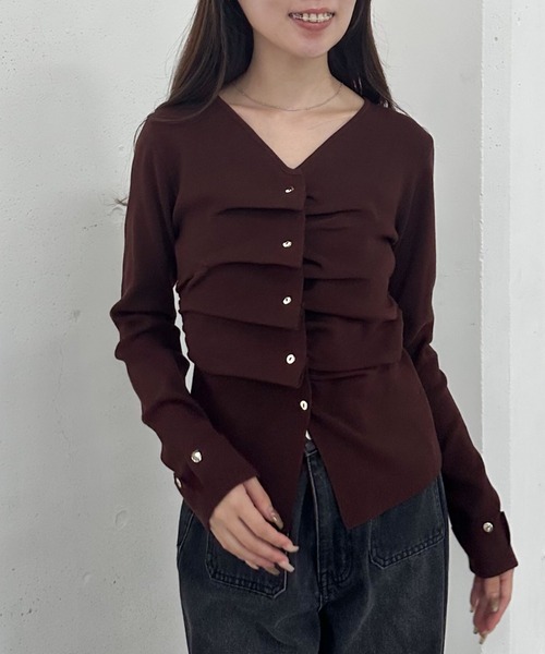 archives（アルシーヴ）の「タックボタンニットプルオーバー（ニット/セーター・レディース・ブラウン/グレー/アイボリー/ブラック/グリーン・MEDIUM）」の21枚目の写真