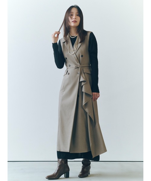 FRAY I.D（フレイアイディー）の「ダブルブレストアシメデザイン