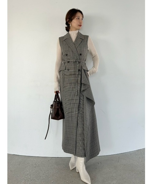 FRAY I.D（フレイアイディー）の「ダブルブレストアシメデザイン