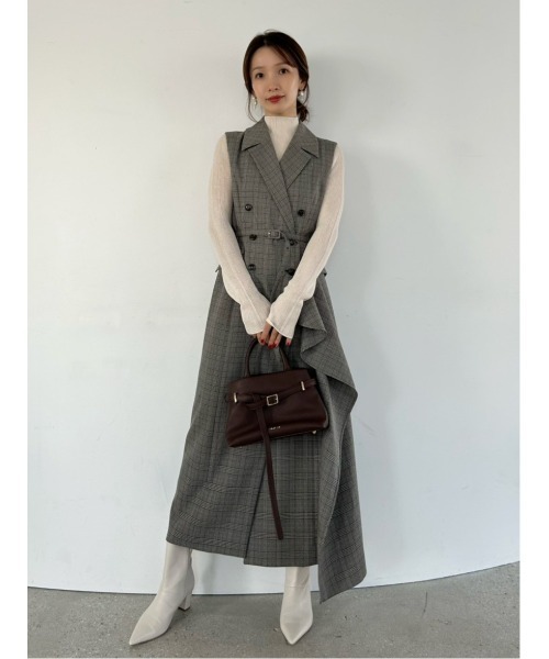 FRAY I.D（フレイアイディー）の「ダブルブレストアシメデザイン