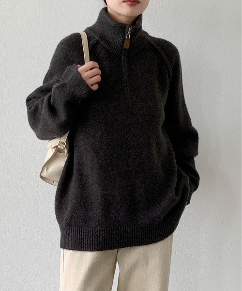 Maison Calme(メゾンカルム)の「ハーフジップニットプルオーバー ふわもち素材 ビンテージ風ジップ スタンドカラー(ニット/セーター・レディース・ホワイト/ワイン/ブラック/ベージュ/グレー・F)」の15枚目の写真