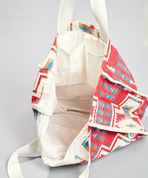 PENDLETON（ペンドルトン）の「【 PENDLETON / ペンドルトン 】ジャガードトートバッグ（トートバッグ・レディース・チャコール/レッド・FREE）」の8枚目の写真