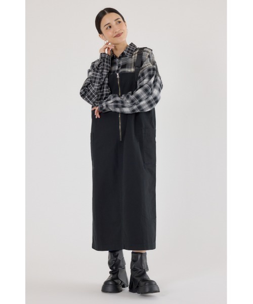 RODEO CROWNS WIDE BOWL（ロデオクラウンズワイドボウル）の「フロントジップジャンパースカート（ジャンパースカート・レディース・ブラック/ブルー/カーキ・FREE）」の4枚目の写真