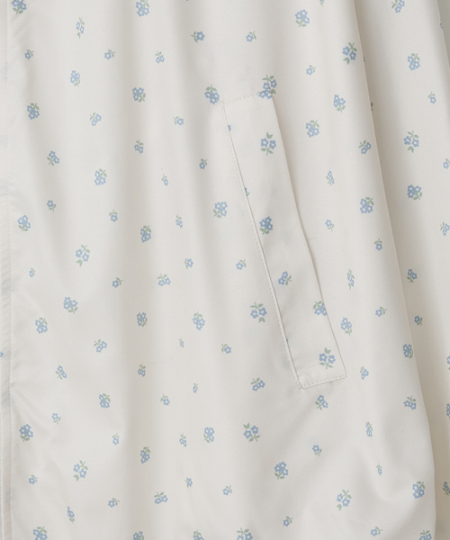 RONRON(ロンロン)の「HOODED WINDBREAKER JUMPER BLUE FLOWER(ナイロンジャケット・レディース・その他・FREE)」の7枚目の写真