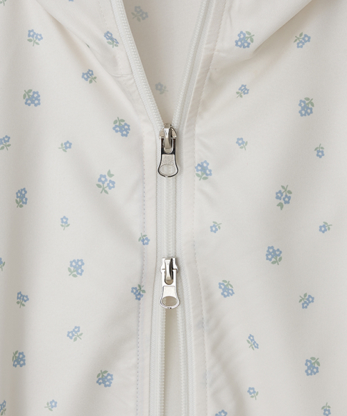 RONRON(ロンロン)の「HOODED WINDBREAKER JUMPER BLUE FLOWER(ナイロンジャケット・レディース・その他・FREE)」の4枚目の写真