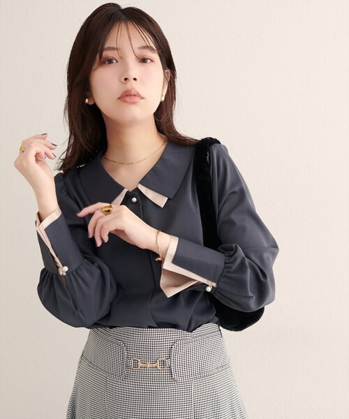 natural couture（ナチュラルクチュール）の「〈osono〉重ね衿配色ブラウス（シャツ/ブラウス・レディース・チャコールグレー/ネイビー/モカ/サックスブルー/ラベンダー/オフホワイト・FREE）」の3枚目の写真