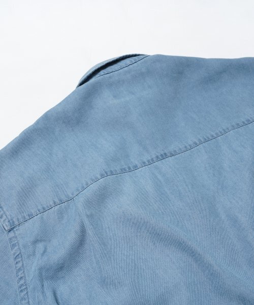 FRIZMWORKS(フリズムワークス)の「TENCEL DENIM TRUCKER HALF SHIRT _ LIGHT BLUE(シャツ/ブラウス・レディース・その他・MEDIUM/LARGE)」の8枚目の写真