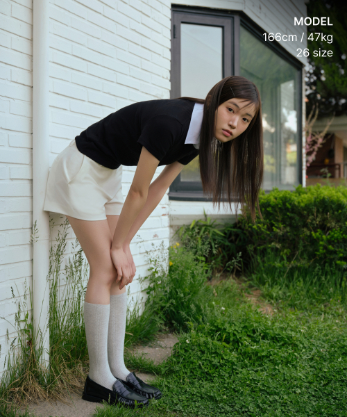 MUSINSA STANDARD WOMAN（ムシンサスタンダードウーマン）の「ウィメンズヒドゥンバンディングショートスラックス[ホワイト]（その他パンツ・レディース・その他・34/32/30/31/26/27/28/29）」の2枚目の写真