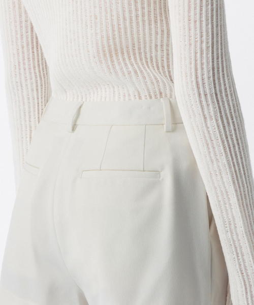 MUSINSA STANDARD WOMAN（ムシンサスタンダードウーマン）の「ウィメンズヒドゥンバンディングショートスラックス[ホワイト]（その他パンツ・レディース・その他・34/32/30/31/26/27/28/29）」の8枚目の写真